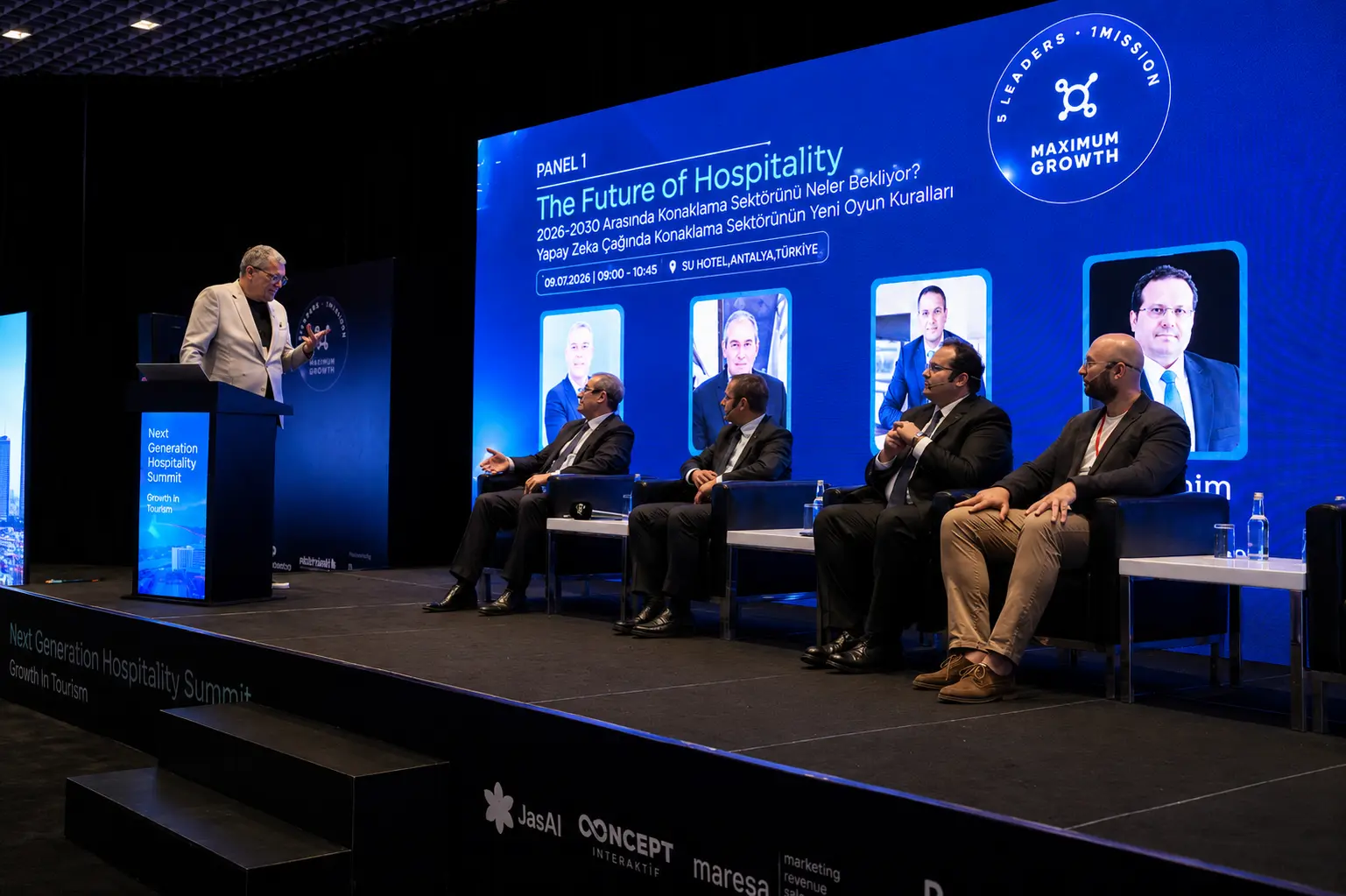 Panel 1 · The Future of Hospitality oturumu, SU Hotel Antalya
